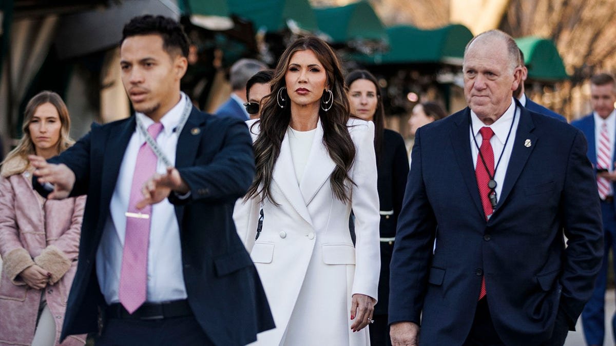 Human and Nayyem walk in Washington