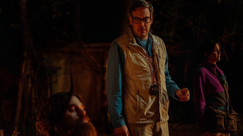 Edwin, the researcher, stare at the head of the coach, Ben Al -Motta, at Yellowjackets