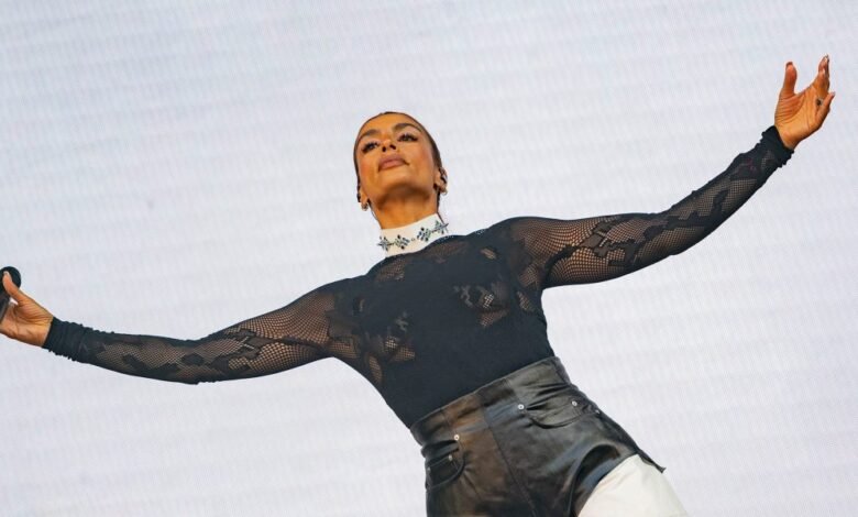 1742669816 Global pop star says she cant afford to take a.jpg