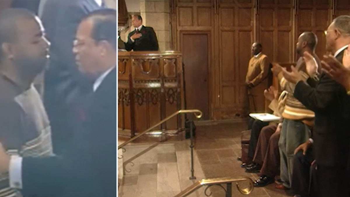 The Mayor of Newark left Ras Barka and the leader of the nation of Islam, Louis Varjhan, after the ruling candidate now presented the Preacher K. "Ethical power" During the title of 2004. Baraka, who wears a brown jacket, applauds Varjhan in the middle of the speeches.