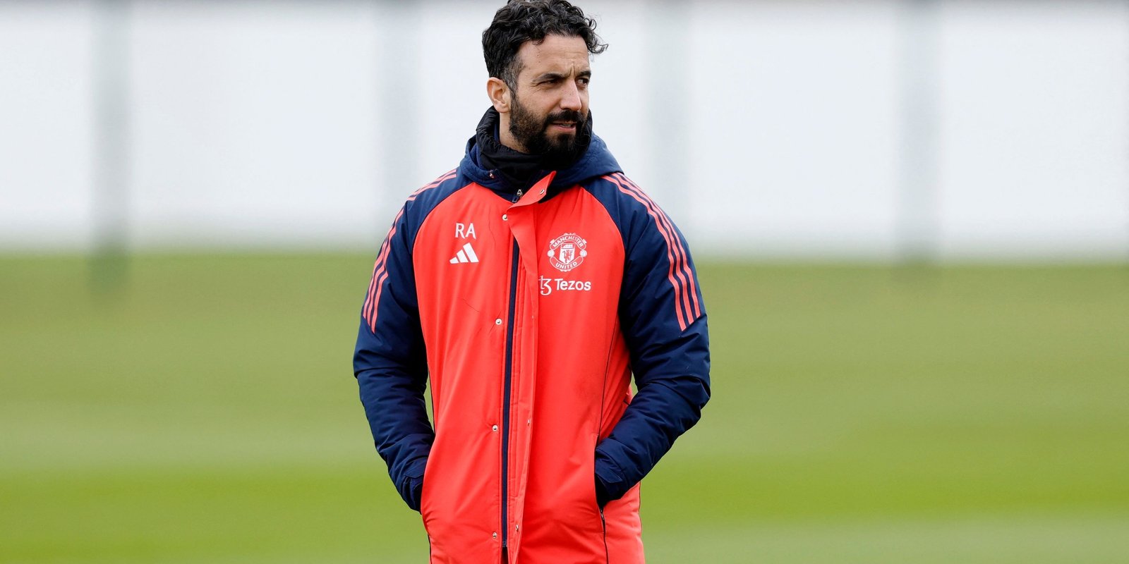 Manchester United manager Robin Amorim during training