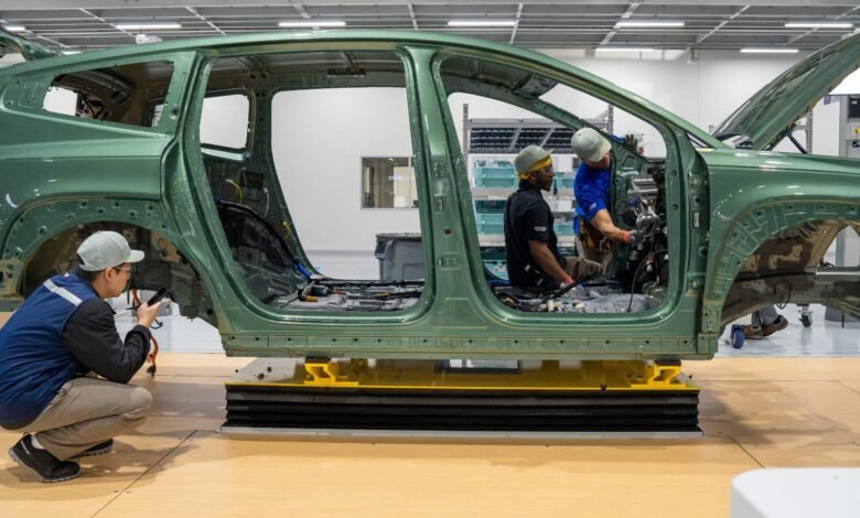 1743349133 Hyundais first three row electric SUV is under production in Georgia.jpg