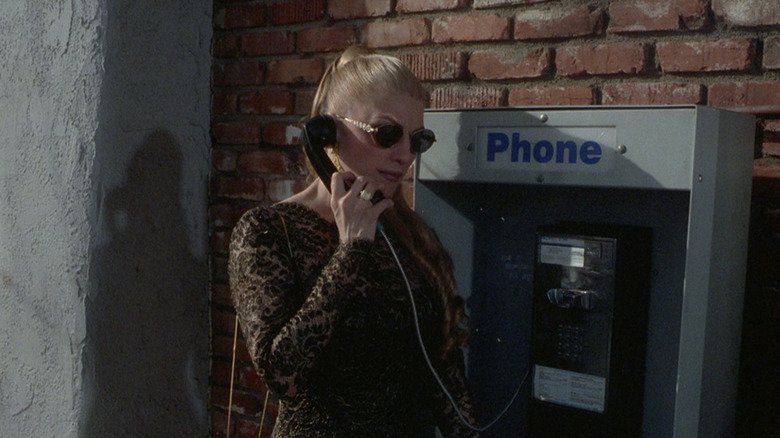 Tresh Ferbanks has a phone 