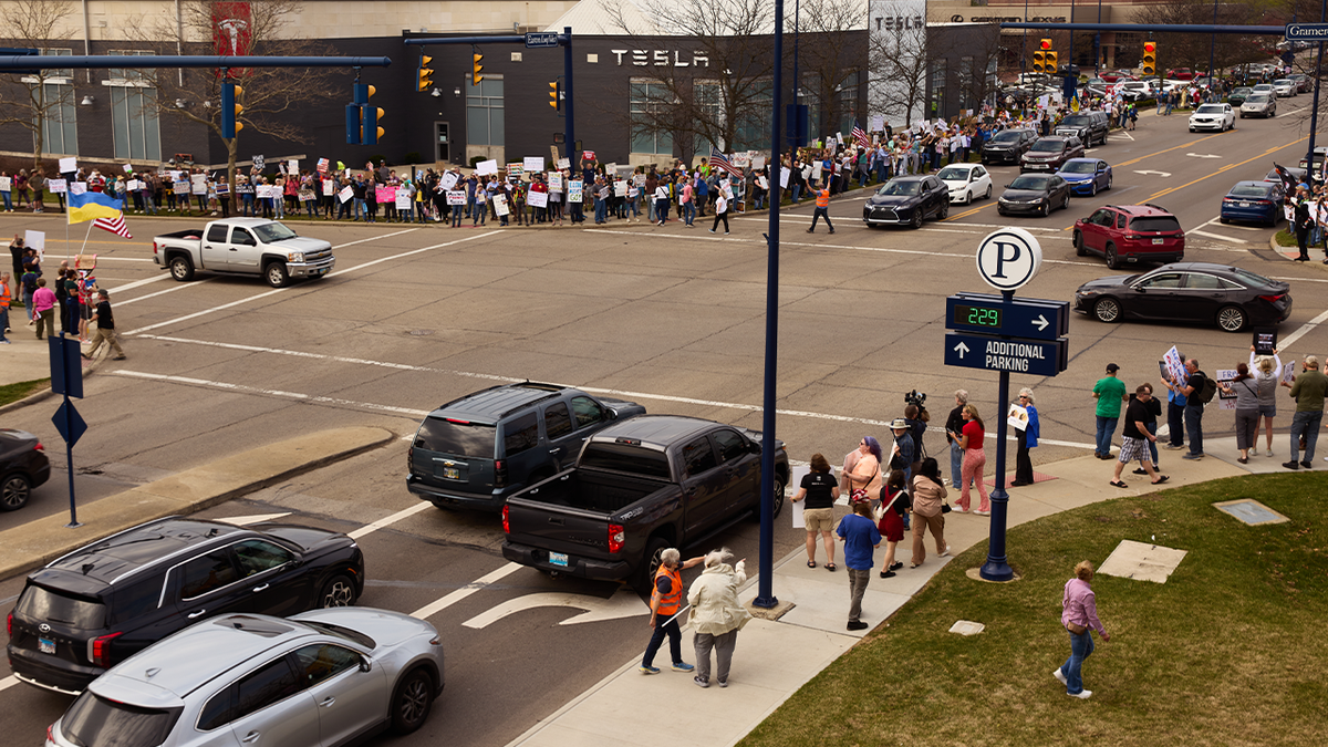 Tesla protest in Ohio