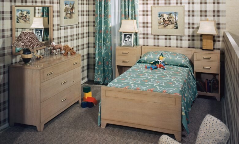 Babysitter Finds Man Under Childs Bed While Monster Checking. under child Bed checking monster Barton County She.jpeg