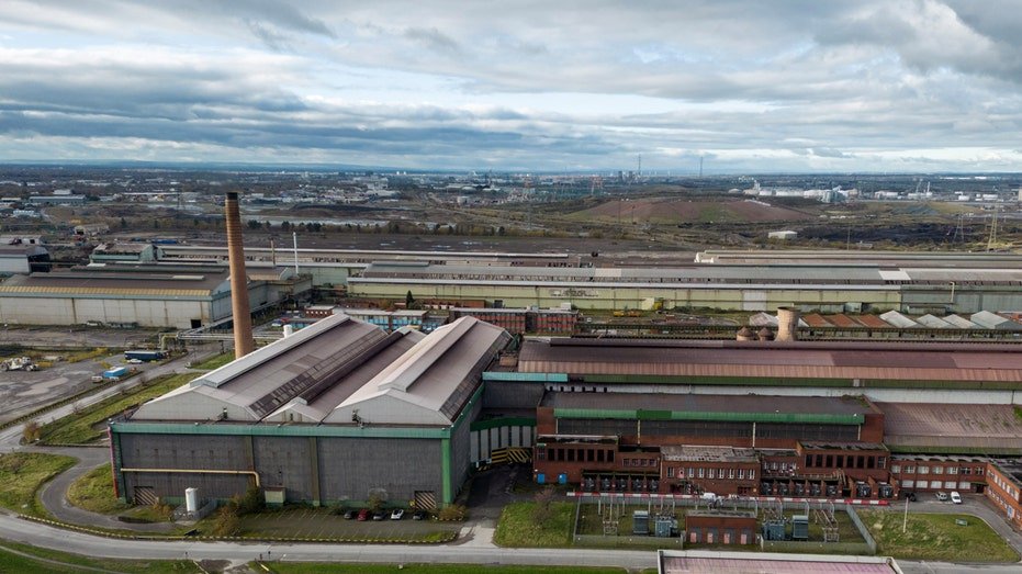 British Steel said it could close two smelting ovens once a possible loss of 2,700 jobs, threatening Donald Trump's tariff and environmental costs by damaging its already troubled operations.