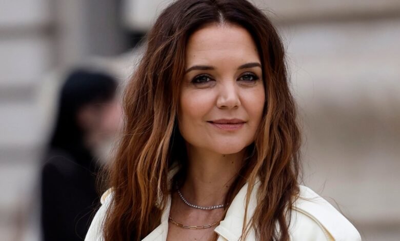 Love Katie Holmes Gold Mules Shop Lookalikes From 50.jpg