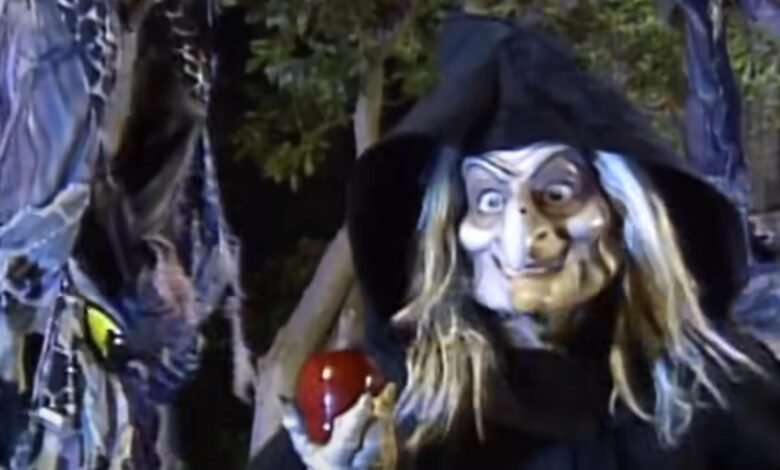 Snow Whites Previous Disney Ride Was Wild and Creepy as.jpg