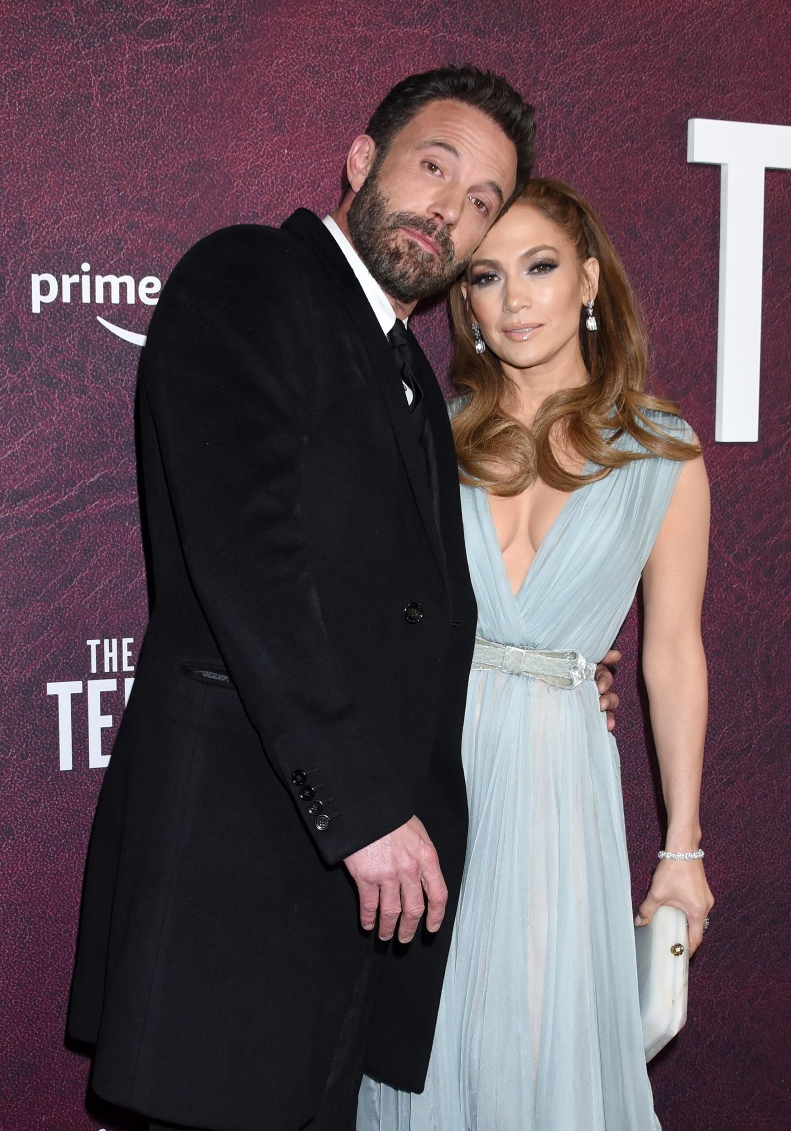 Ben Affleck and Jennifer Lopez reach "Bid bar" The first show in Los Angeles at the Chinese TCL Theater