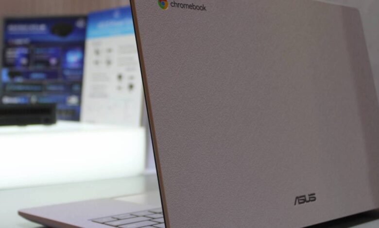 cx14 chromebook 01.jpg