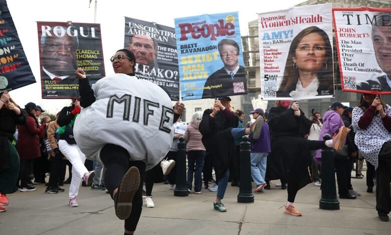 1743678473 Supreme Court divided over state effort to defund Planned Parenthood.jpg