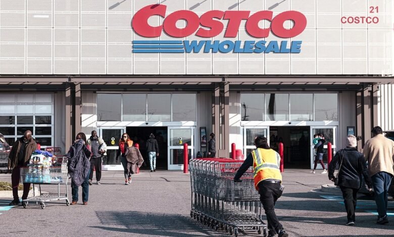 1743923036 Costcos famous food court has some big changes.jpg