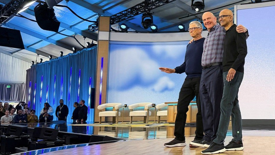 Microsoft Bill Gates, co -founder of Microsoft Bill Gates, former CEO of Microsoft Steve Ballmer, CEO of Microsoft Satya Nadella at the company's fiftieth anniversary event