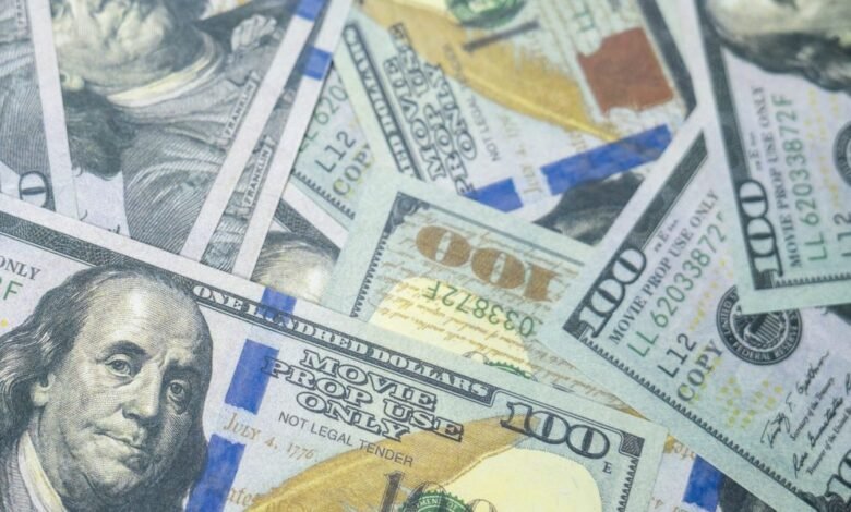 1744431014 The US dollar is losing its status as a safe.jpg