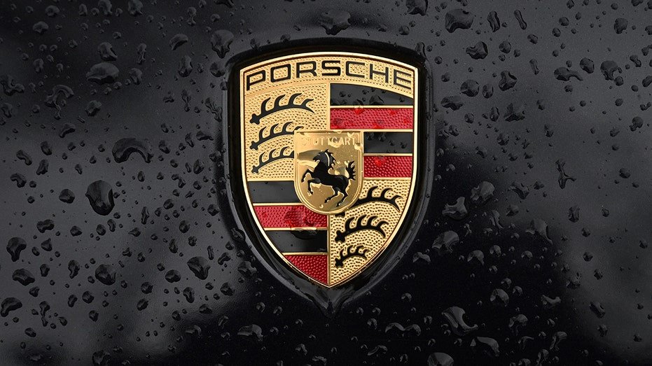 Porsche logo