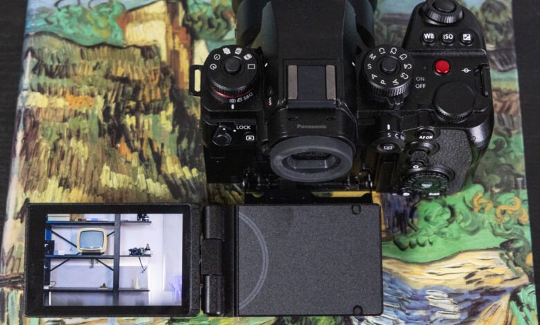 1744825815 Panasonic S1R II review An excellent hybrid camera thats cheaper.jpeg