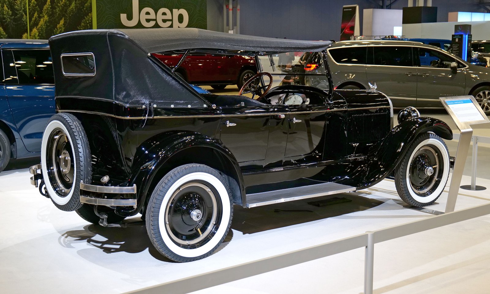 1924 Chryler 6, the first model at the New York International Auto 2025.