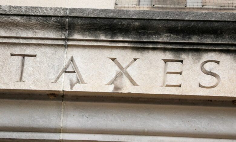1744875101 New bipartisan tax proposal could make the adoption tax credit.jpg