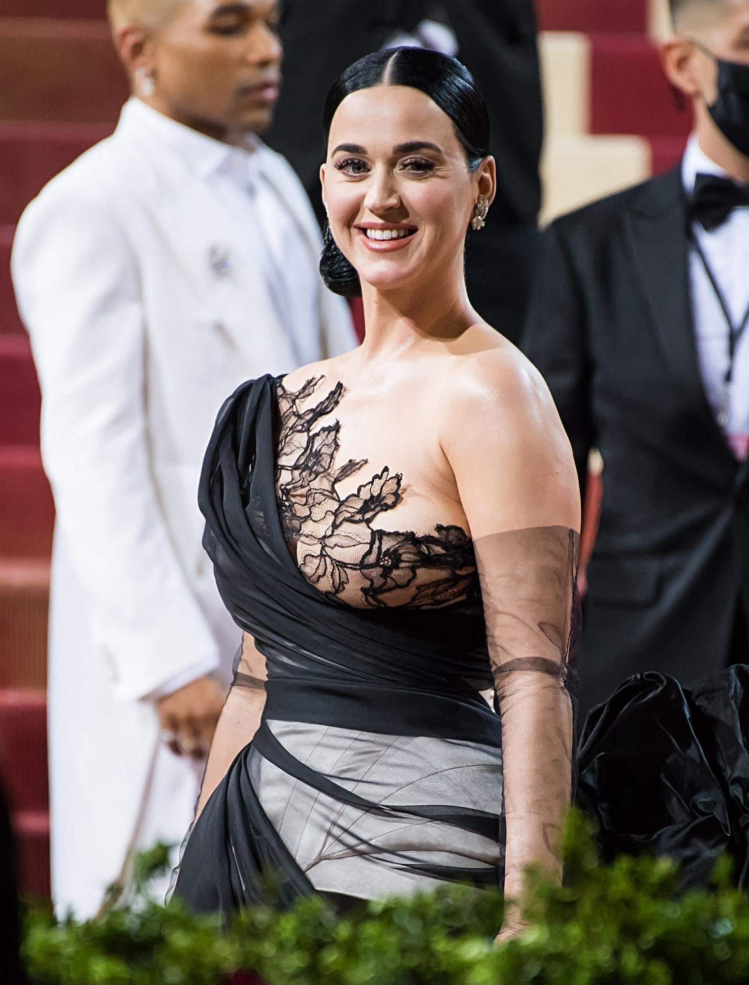 Katie Perry says goodbye to