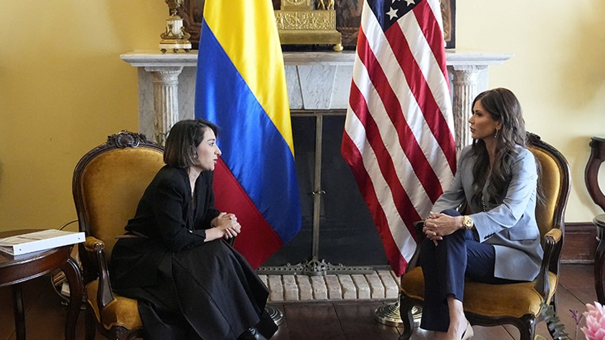 Christie Nayyv meets with the Foreign Minister of Colombia, Laura Sarabia, in Bogota