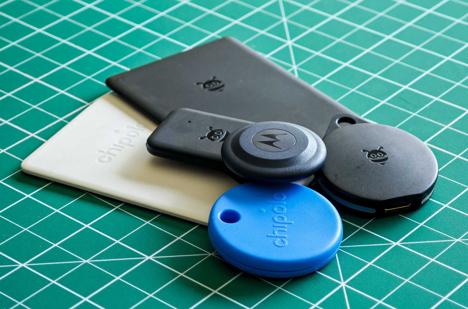 A pile of smart Bluetooth trackers