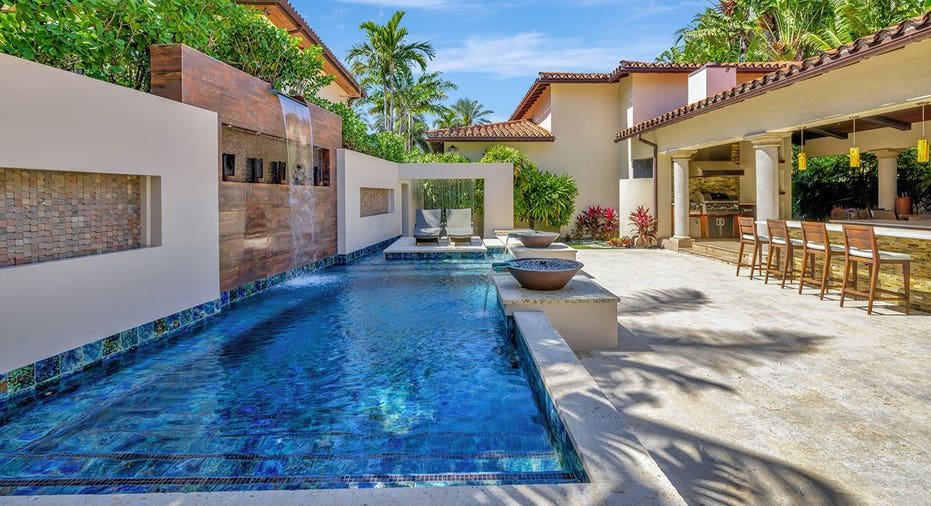 The house is located in Fort Lauderdale, Florida