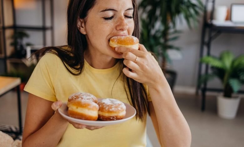 1745938016 These eating habit mistakes could lead to stress and burnout.jpg