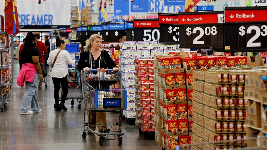 Shoppers Wal Mart