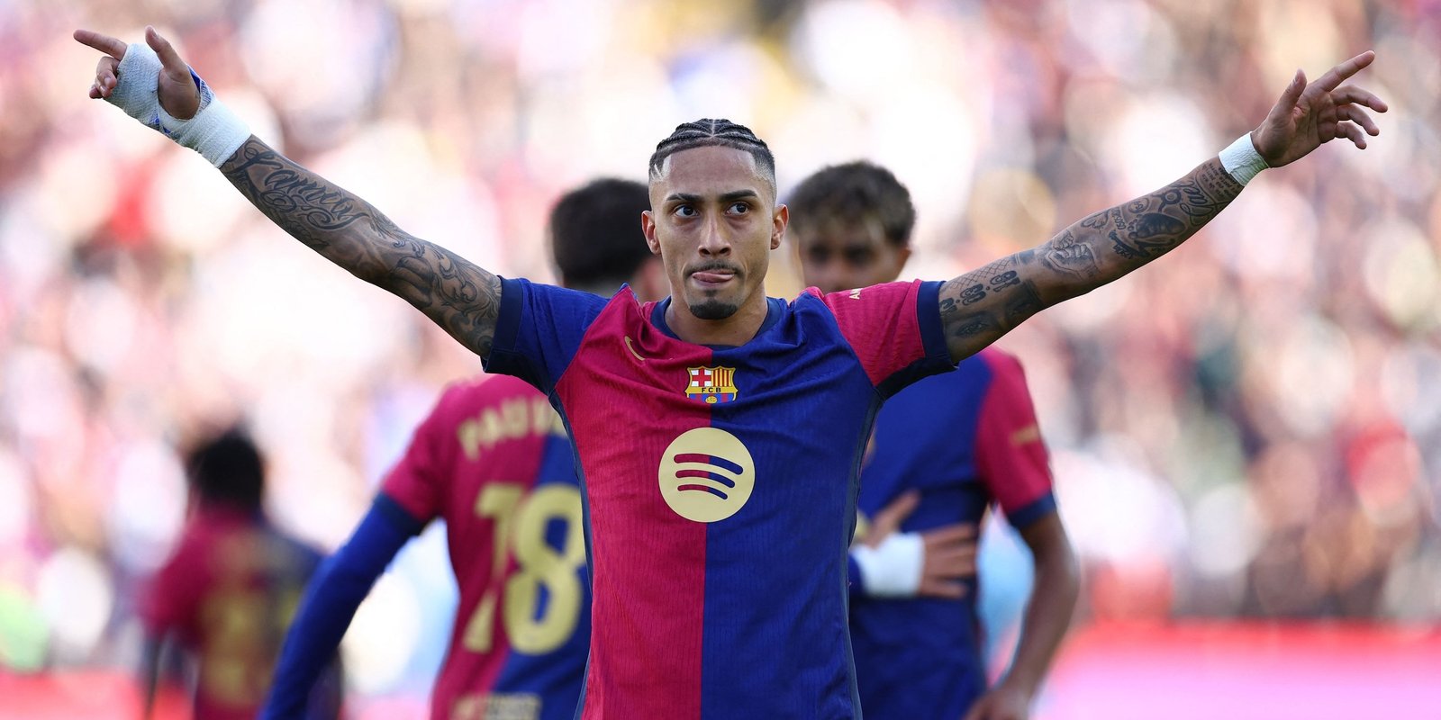 Ravenha Barcelona celebrates their fourth goal 