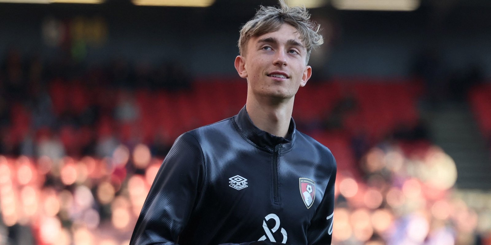 Dean of AFC Bournemouth Huijson during the warm up before the match