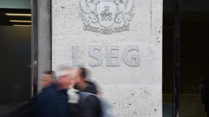FTSE 100 companies push to boost executive pay and fast track.jpg