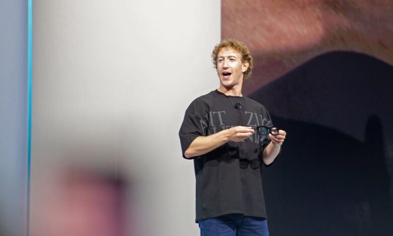 Mark Zuckerberg is trying to return to ‘OG Facebook with.jpg