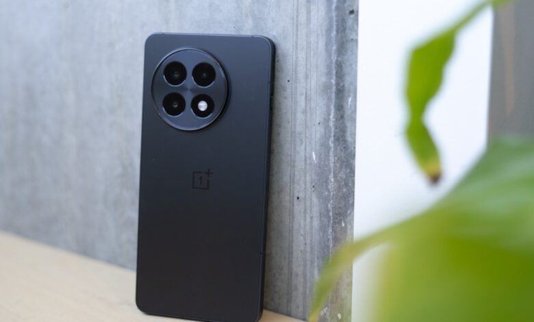 OnePlus 13R review Maybe just buy a Pixel 9A.jpg