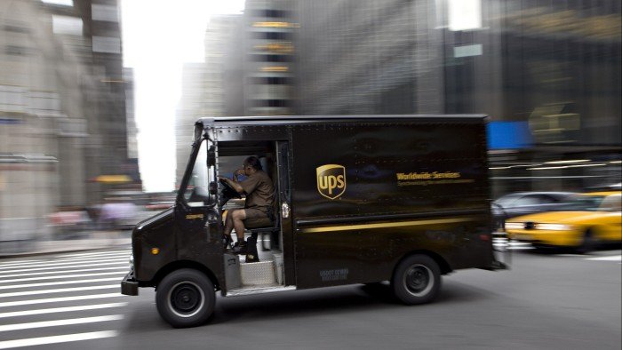 UPS to cut 20000 jobs as it prepares to halve.jpg