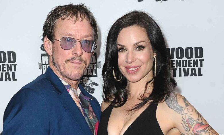 Weezer Bassists Wife Jillian Lauren Arrested in Police Shootout.jpg