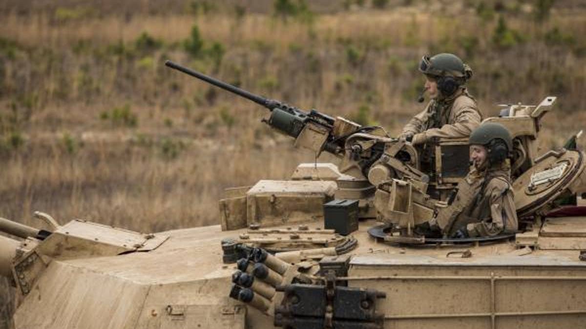 An artillery tank army