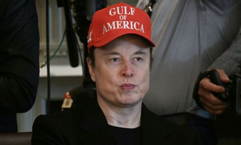 1746129517 Elon Musk says DOGE should definitely look at Federal Reserves.jpg