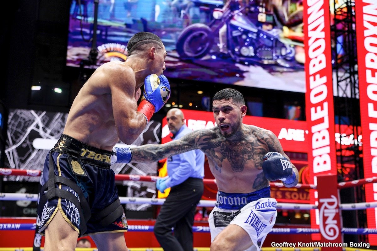 Photo: The results of the first strategy of safety: Teofimo Lopez Foreign Points Arnold Barboza Jr.