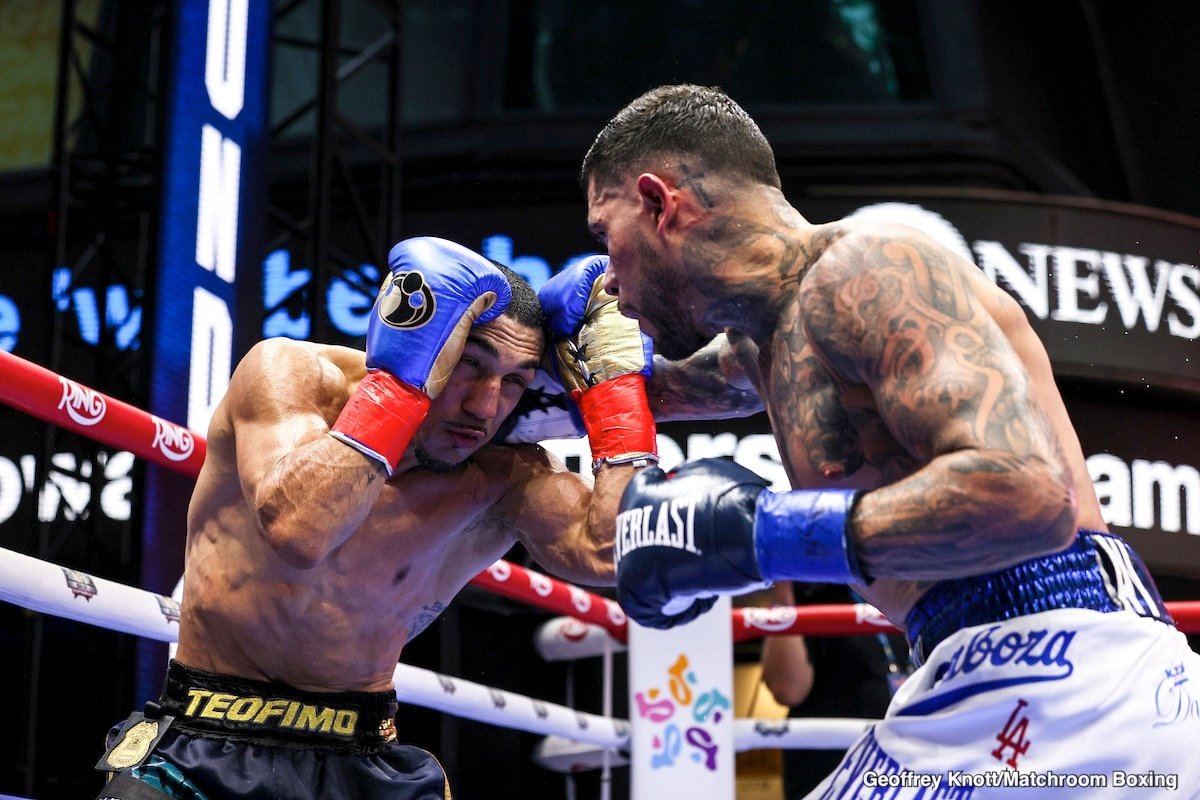 Photo: The results of the first strategy of safety: Teofimo Lopez Foreign Points Arnold Barboza Jr.