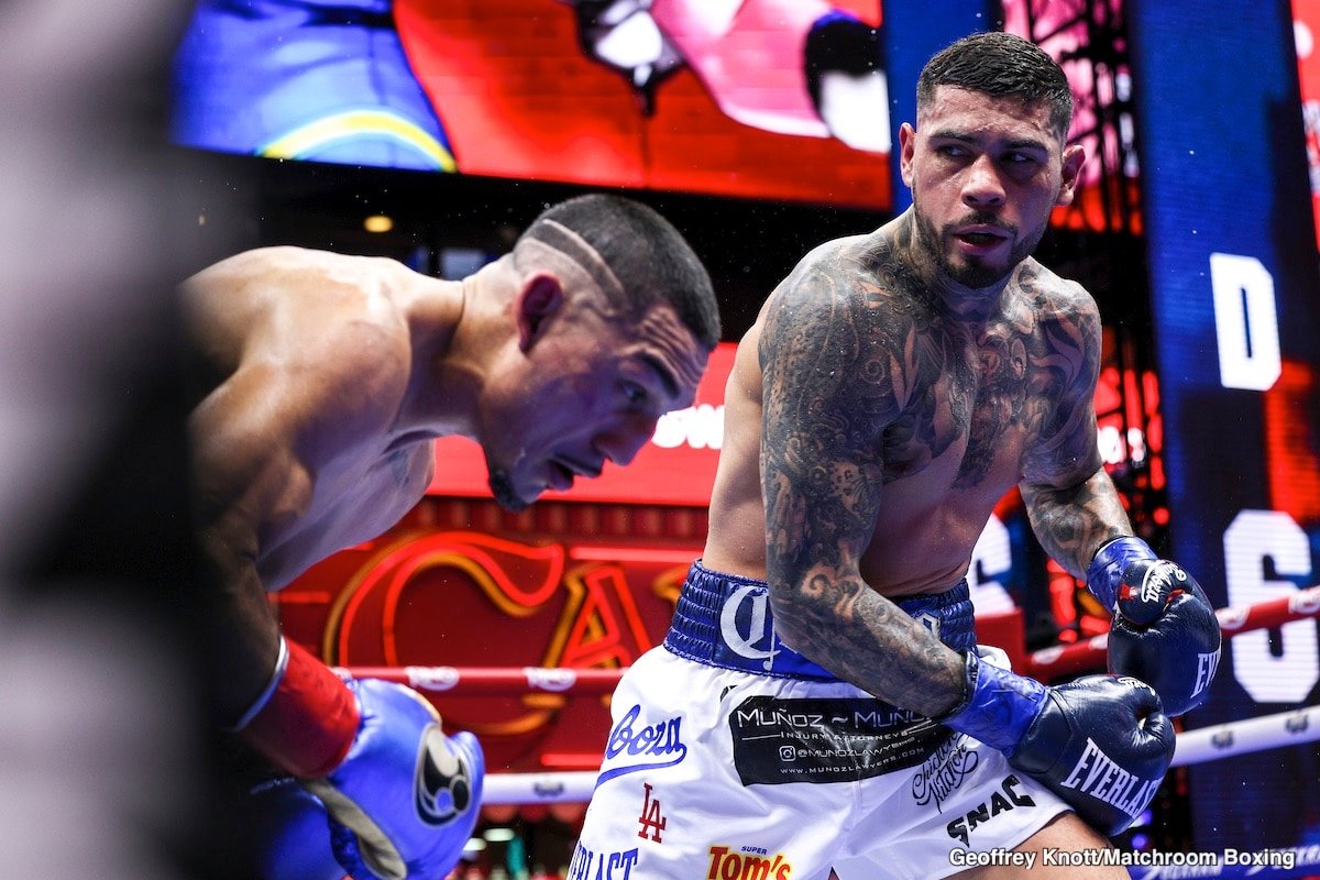 Photo: The results of the first strategy of safety: Teofimo Lopez Foreign Points Arnold Barboza Jr.