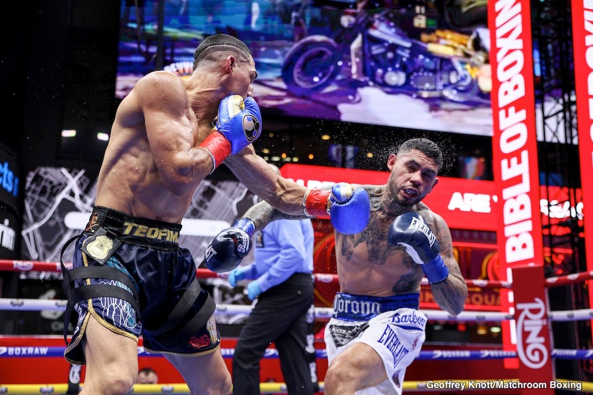 Photo: The results of the first strategy of safety: Teofimo Lopez Foreign Points Arnold Barboza Jr.