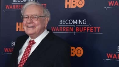 1746292935 Buffett warned about trade deficits in a 2003 Fortune op ed.jpg