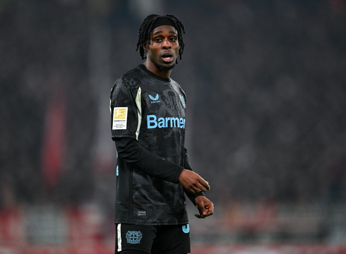 Jeremie Frimpong at Work for Pierre Leverrkin against Stuttgart