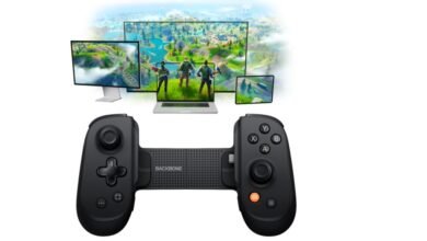 1746541188 Backbone unveils Backbone Pro controller engineered to play on any.jpg