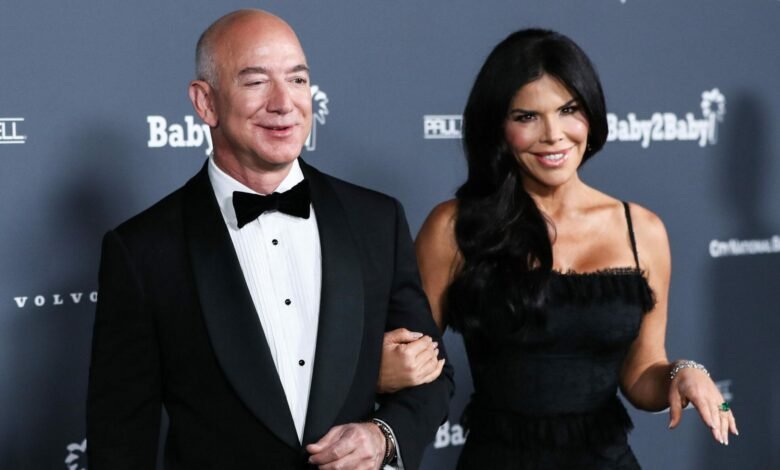 1746599611 Jeff Bezos Lauren Sanchez Reportedly Hired These Singers For Their.jpg