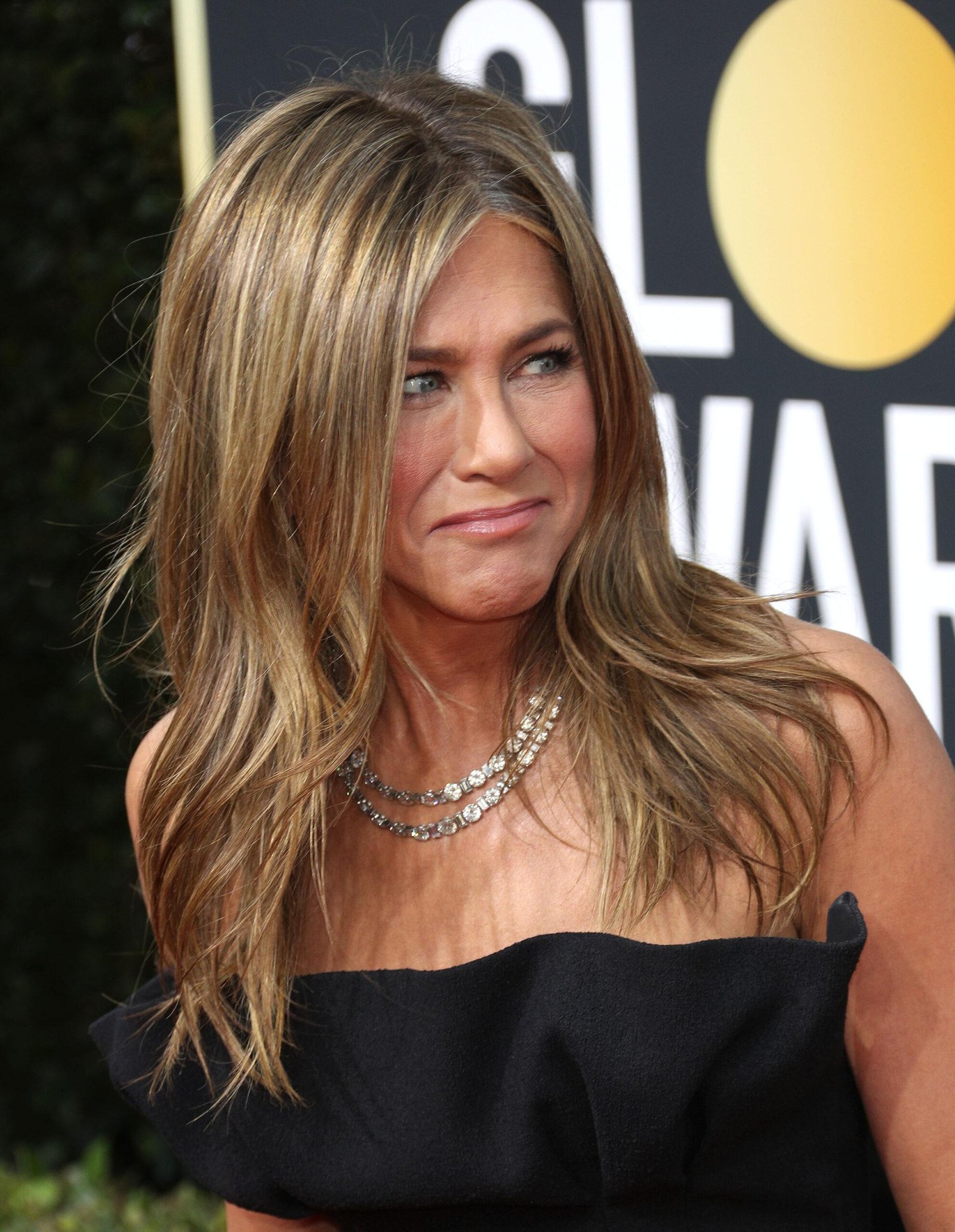 Jennifer Aniston at the seventy -seventh annual Golden Globe Awards - Al -Wafidin