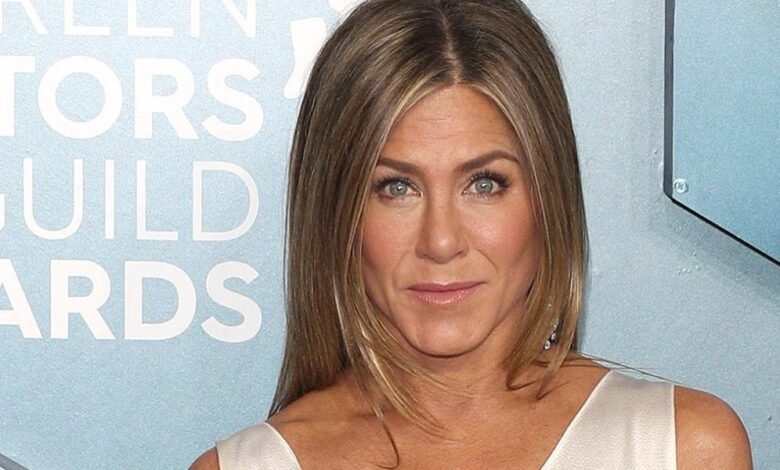 1746678098 Jennifer Aniston Reportedly Furious With LAPD After Gate Crashing Incident.jpg