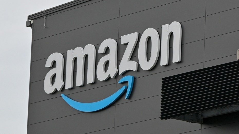 Amazon logo