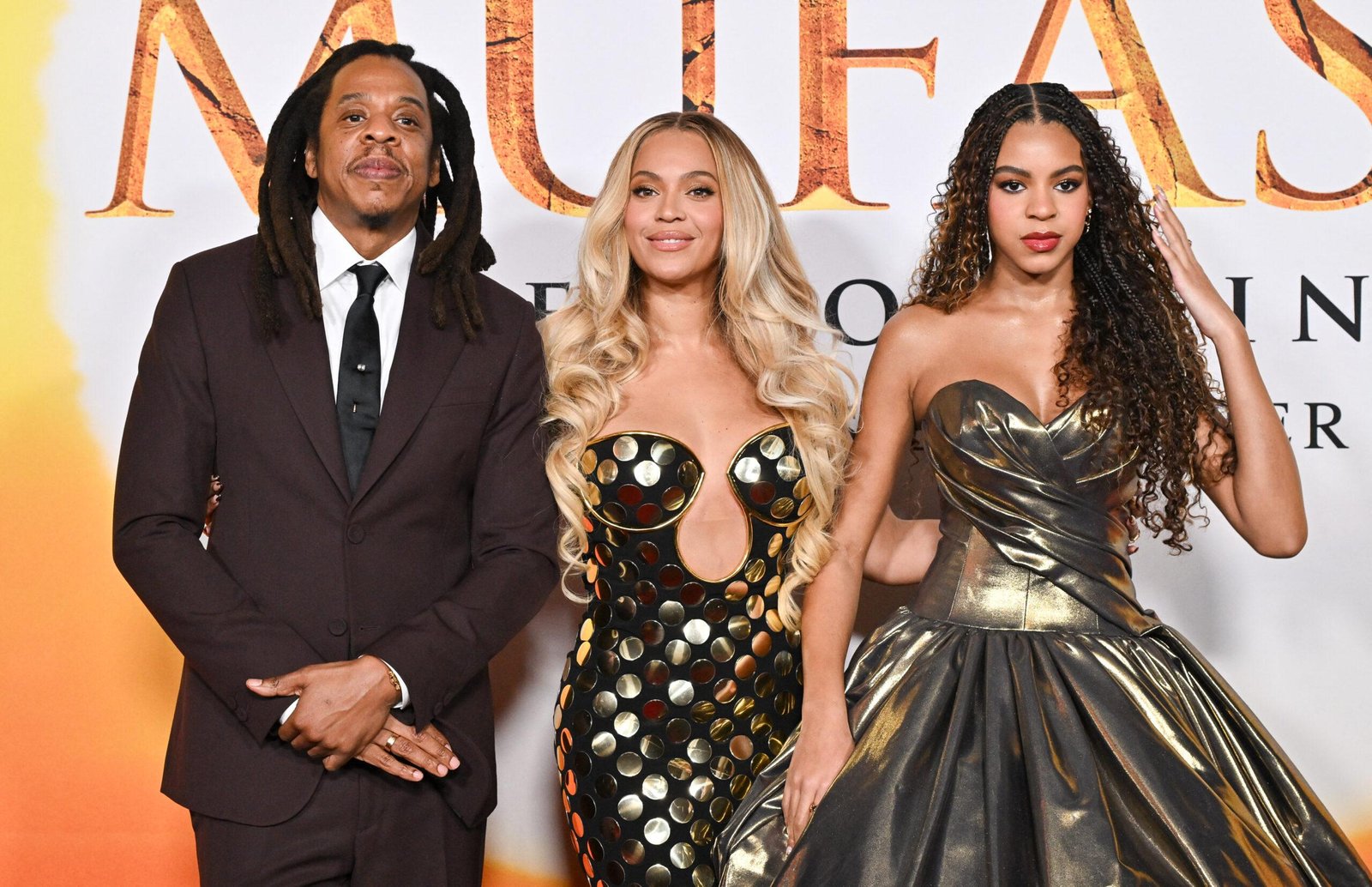 Jay-Z, Beyoncé and Blue IVY in "Mofasa: King of Assad" Los Angeles first offer