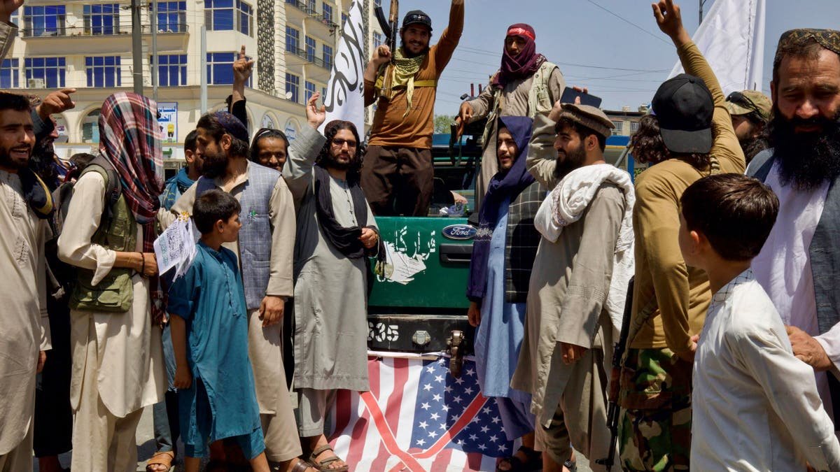 The Taliban celebrates the withdrawal of Afghanistan